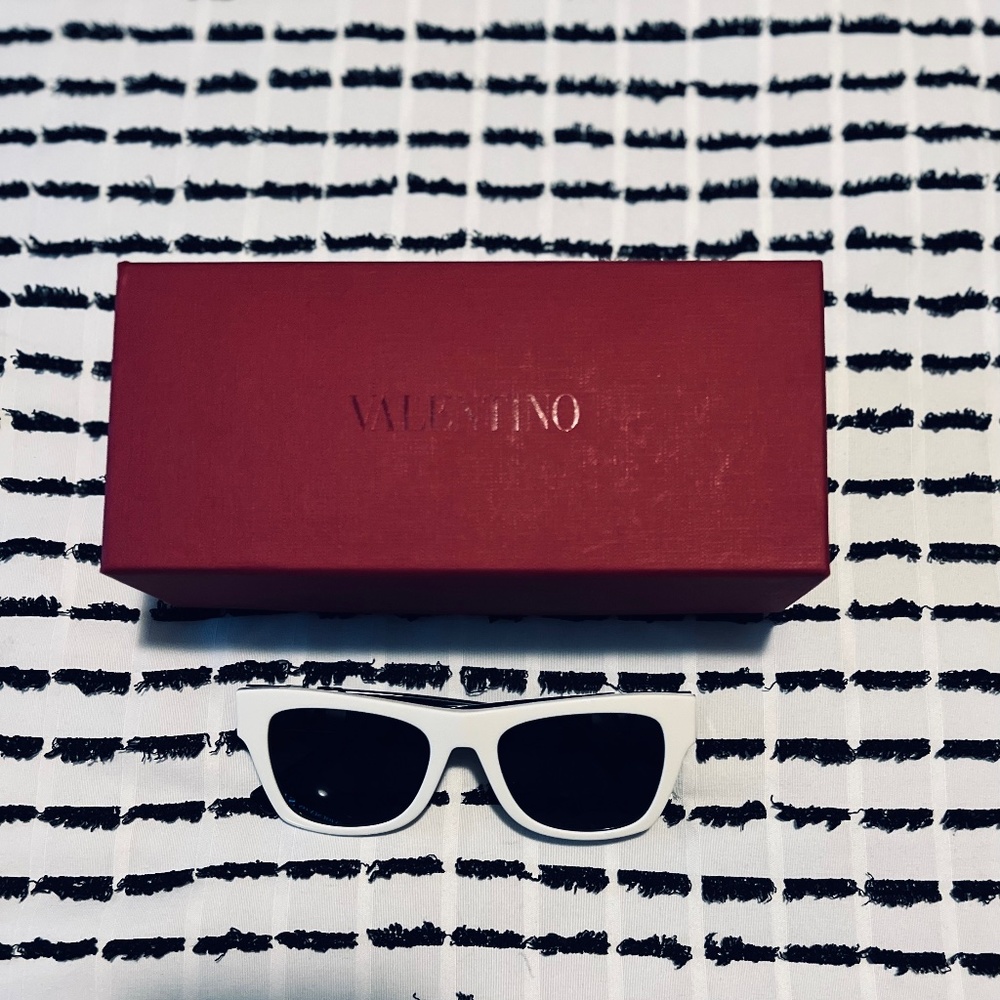 Valentino sunglasses